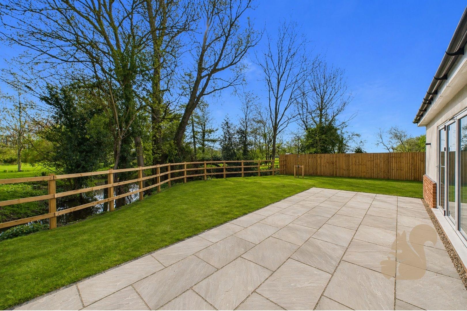 Plot 1 - The Maypoles - Rear Garden .jpg